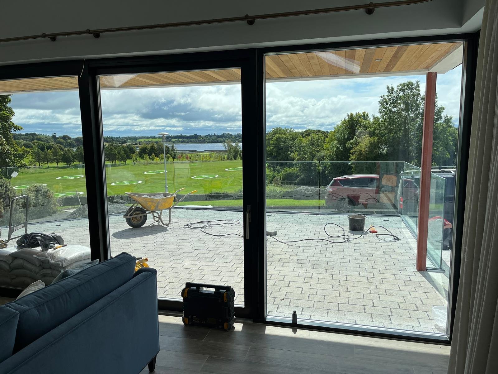 whatsapp-image-2025-09-25-at-124010